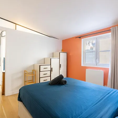 Luxurious 2 Bedroom Canal Saint Martin Saint Lazare