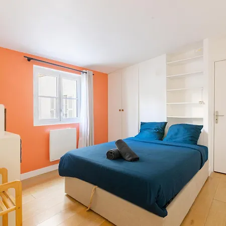 Luxurious 2 Bedroom Canal Saint Martin Saint Lazare *
