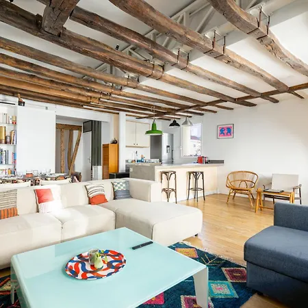 Luxurious 2 Bedroom Canal Saint Martin Saint Lazare * Parigi